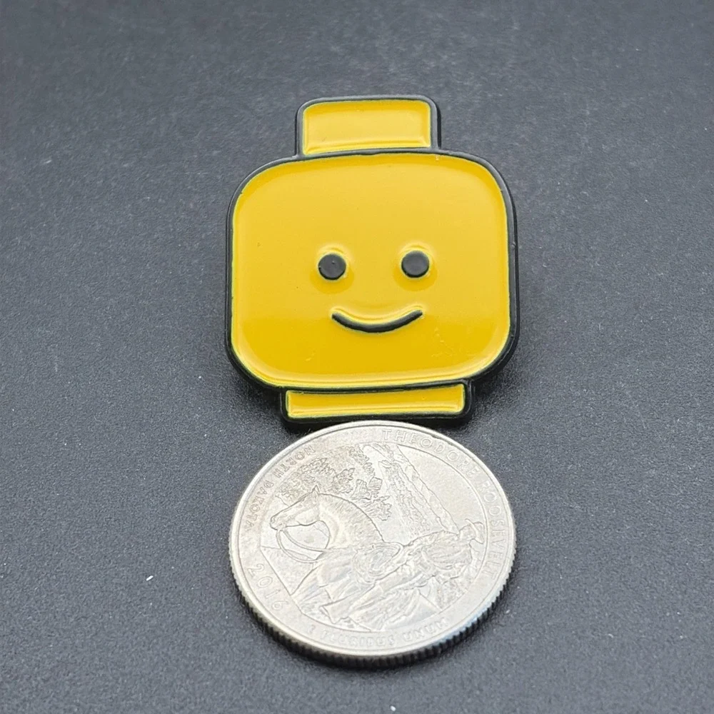 Lego Man‎ Head Lapel Hat Pin